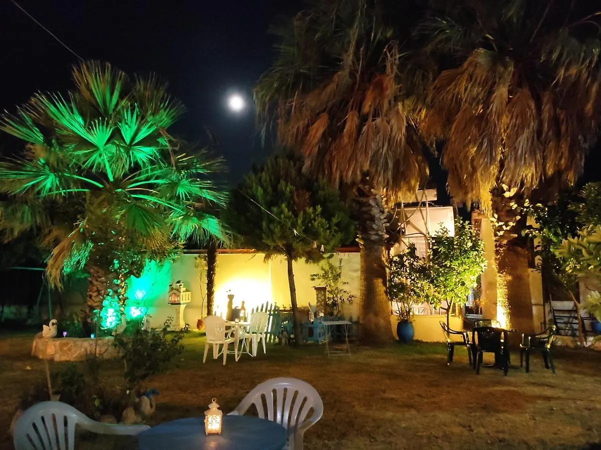 Villa Mitselo Apartments نيا بلاجيا