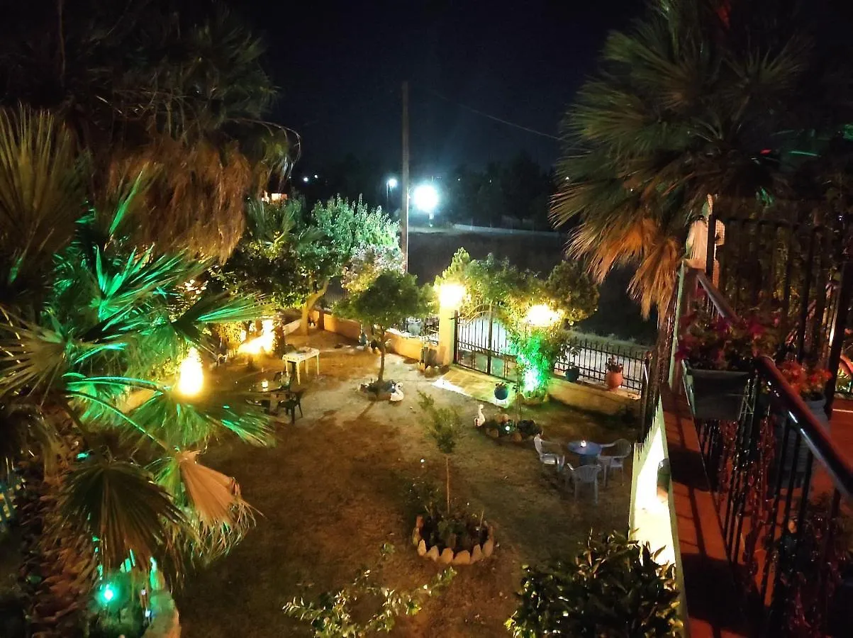 Villa Mitselo Apartments نيا بلاجيا