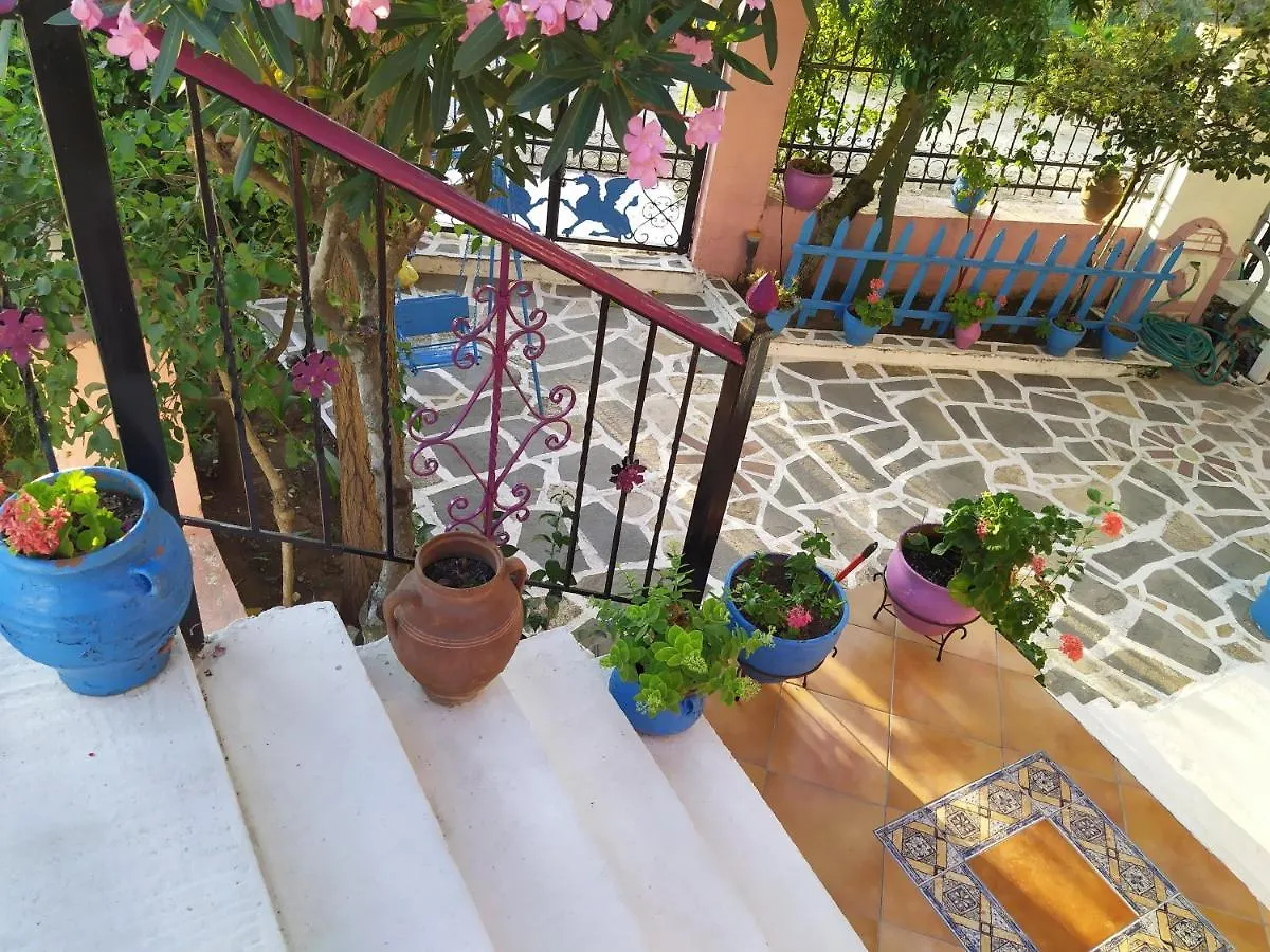 Villa Mitselo Apartments نيا بلاجيا