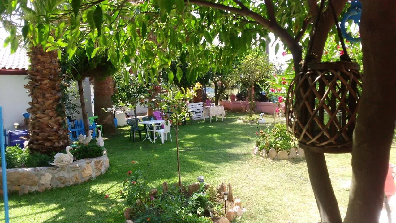 Villa Mitselo Apartments نيا بلاجيا اليونان
